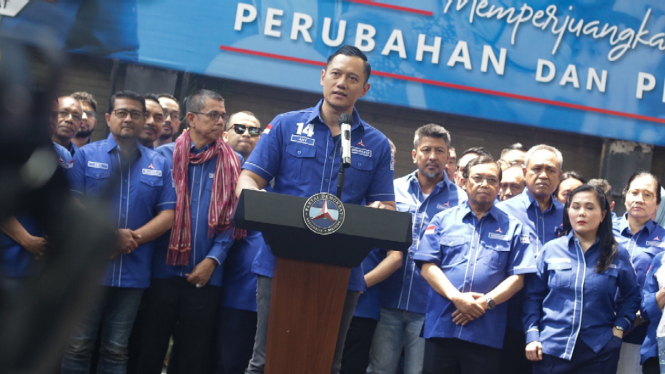 Ketum Partai Demokrat Agus Harimurti Yudhoyono (AHY)  dan elite Demokrat