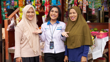 Dalam rangka Harpelnas, PNM dampingi nasabahnya 