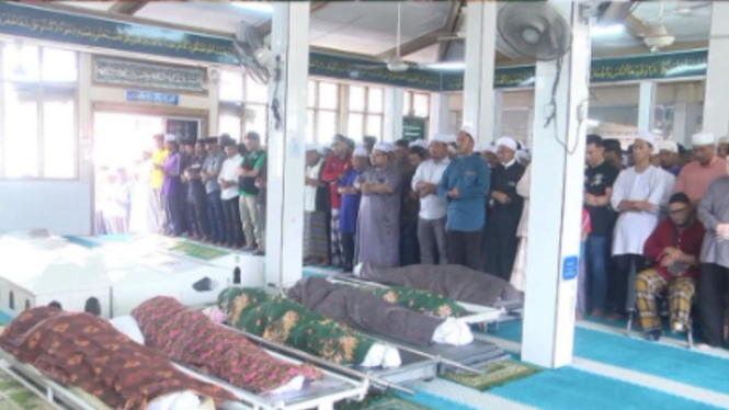 Kisah Pilu Remaja 19 Tahun Jadi Imam Salat Ayah, Ibu dan 4 Adiknya