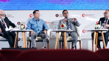 Chief Executive Officer (CEO) Bakrie and Brothers Anindya N Bakrie.