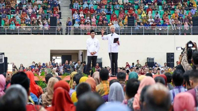 Gubernur Jateng Ganjar Pranowo dan Wagub Taj Yasin berpamitan ke ASN 