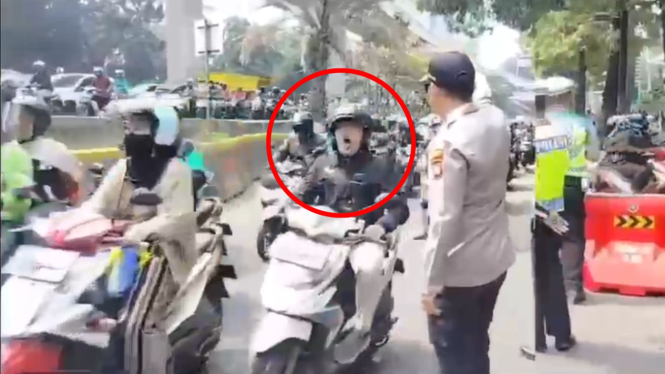 Kapolsek Setiabudi Kompol Arif Dikatain Pemotor saat Amankan Jalur KTT ASEAN