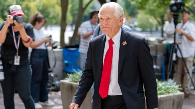 Mantan penasihat Trump Peter Navarro