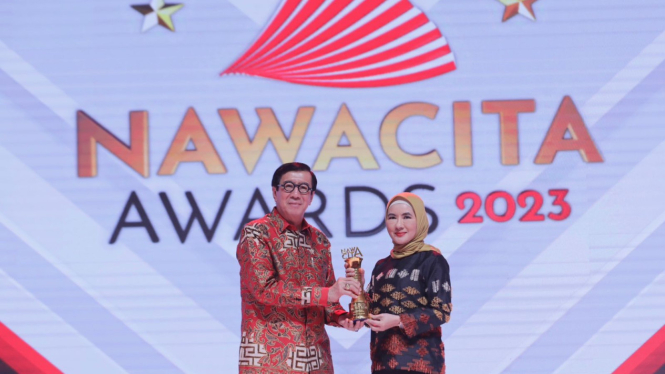 Direktur Utama Pertamina Nicke Widyawati raih penghargaan 