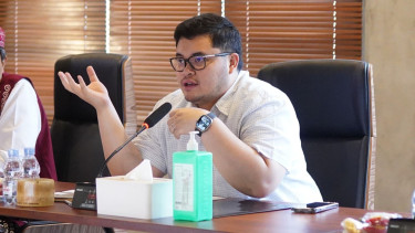Bupati Kediri, Hanindhito Himawan Pramana