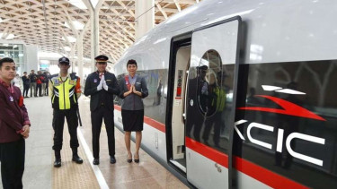 Pintu masuk kereta cepat Jakarta Bandung-