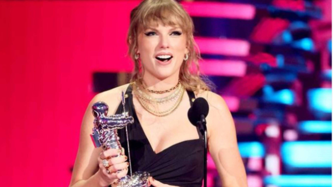 Taylor Swift di MTV VMA 2023