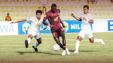 Duel PSM Makassar vs Barito Putera