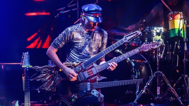 Steve Vai