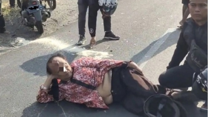 Korban kecelakaan malah selonjoran santai