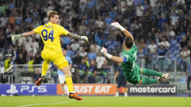 Ivan Provedel saat Lazio vs Atletico Madrid