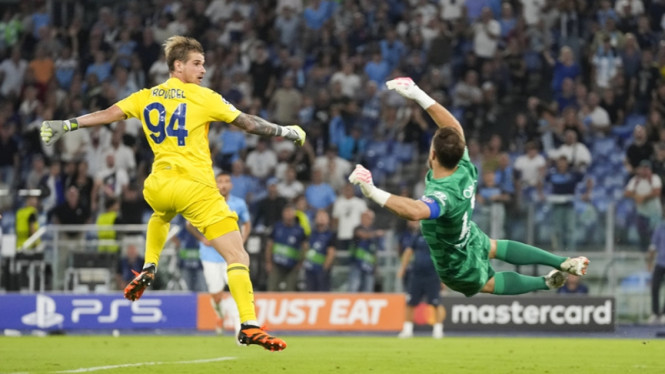 Ivan Provedel saat Lazio vs Atletico Madrid