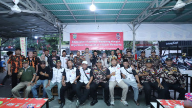 Kapolsek Mampang Kompol David Kanitero melakukan silaturahmi dengan Ormas