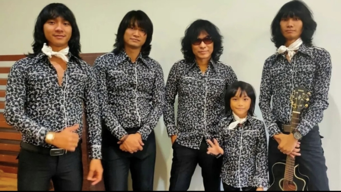 Band T Koes.