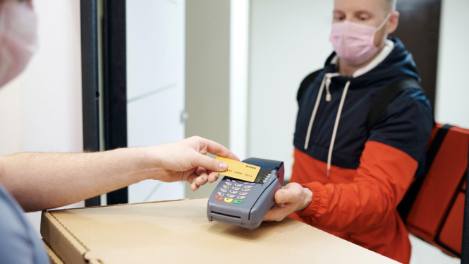Ilustrasi kartu kredit/kartu debit/cashless.