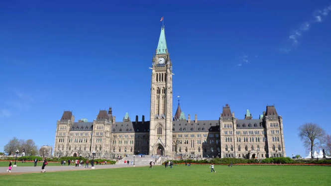 Gedung Parlemen Ottawa, Kanada (Parlianment Hill).
