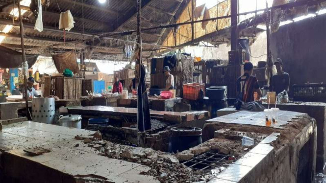 Suasana Pasar Kutabumi, Tangerang usai penjarahan.