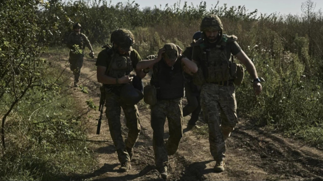 VIVA Militer: Pasukan Rusia menahan tentara Ukraina
