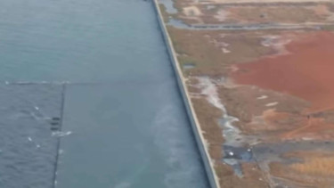 Tanggul laut raksasa Jakarta