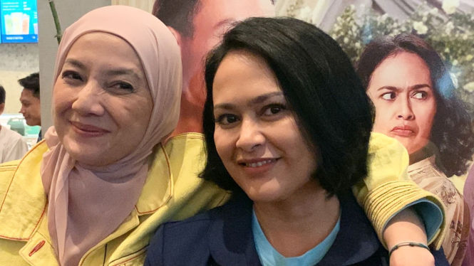 Sarah Sechan dan Cut Mini