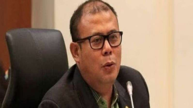 Cucun Ahmad Sjamsurijal.