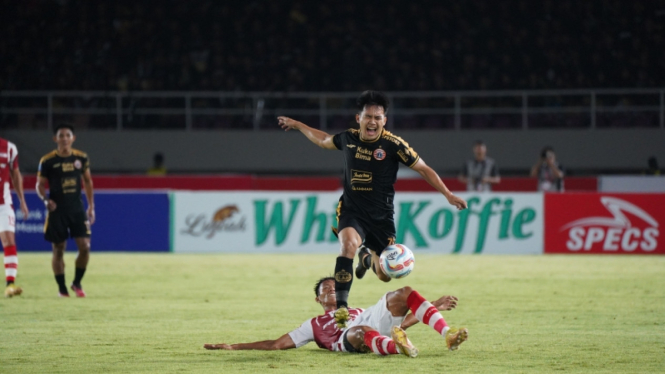 Persis Solo vs Persija Jakarta