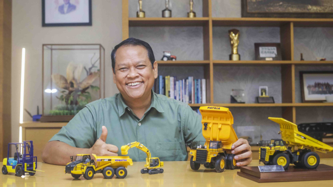Direktur PT United Tractors Tbk, Edhie Sarwono