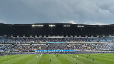 Persib Bandung saat main di Stadion Gelora Bandung Lautan Api