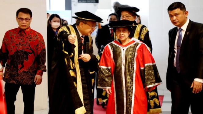 Ketum PDIP Megawati Soekarnoputri sabet gelar doktor honoris causa dari UTAR