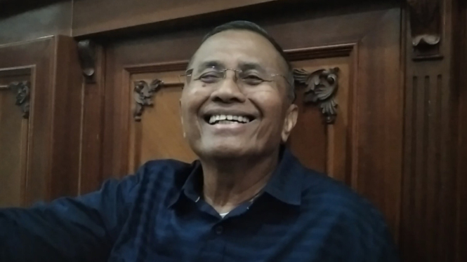 Mantan Menteri BUMN Dahlan Iskan usai diperiksa Polda Jambi