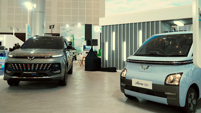 VIVA Otomotif: Booth Wuling di GIIAS Surabaya 2023