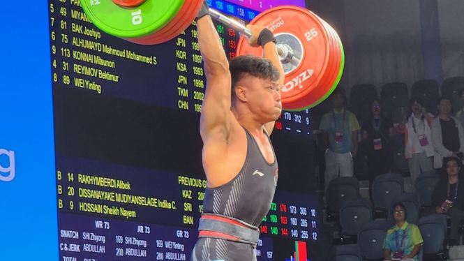 Lifter Rahmat Erwin Abdu
