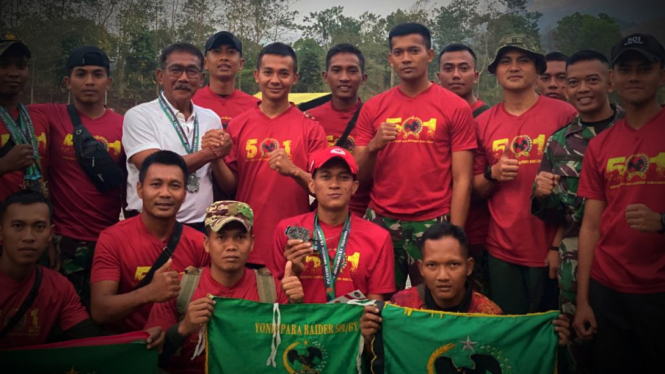 VIVA MIliter: Pasukan Yonif Para Raider 501/Bajra Yudha di Infanteri Cup 2023.