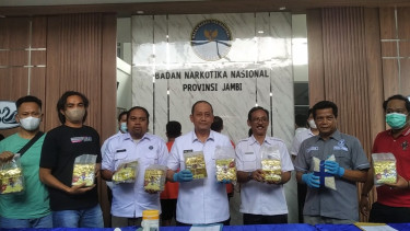 BNN Provinsi Jambi tangkap kurir 10 Kg sabu-sabu