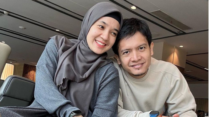 Dimas Seto dan Dhini Aminarti