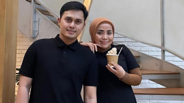 Muzdalifah dan Fadel Islami.