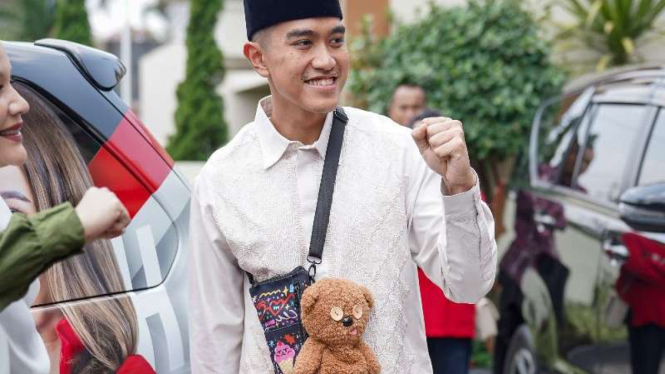 Ketua Umum PSI Kaesang Pangarep saat bertemu Prof Haedar Nasir