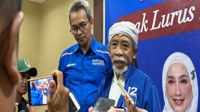 Pelawak Qomar nyaleg DPR dari PAN.