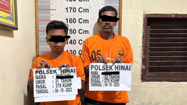 Pelaku dukun gadungan yang melakukan penipuan modus gandakan uang diamankan petugas kepolisian.