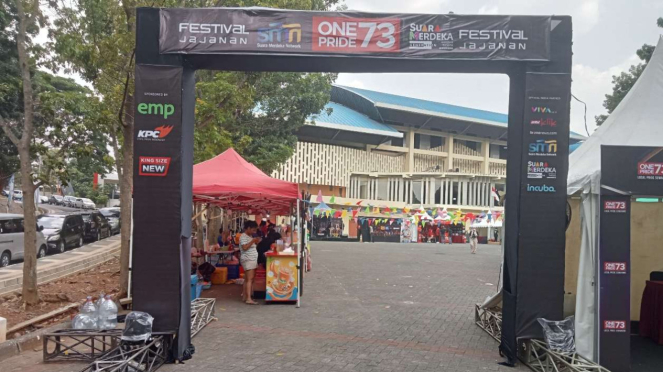 Pintu Masuk Utama One Pride MMA 73 di GOR Jatidiri Semarang
