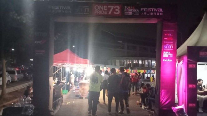 Pintu Masuk Utama One Pride MMA 73 di GOR Jatidiri Semarang
