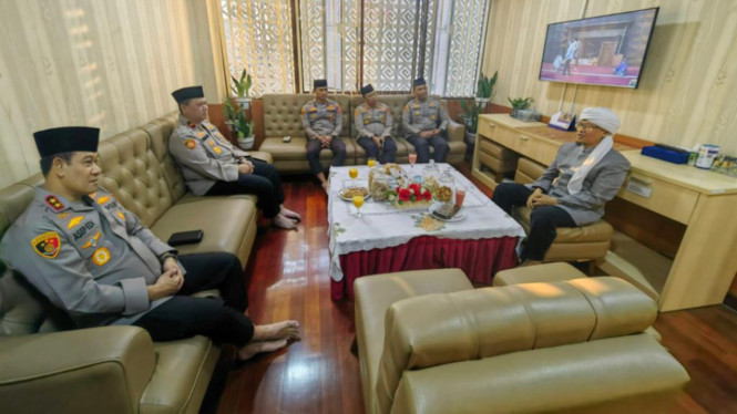 Aa Gym menerima kunjungan Kaops Nusantara Cooling System