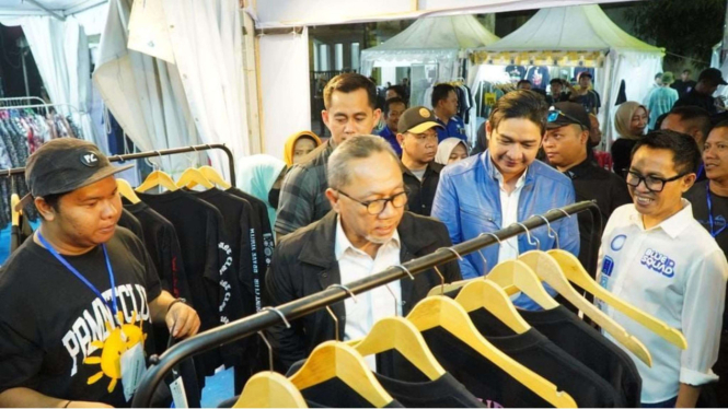 Ketua Umum PAN Zulkifli Hasan di Pesta Anak Nongkrong X Jakcloth