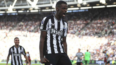 Selebrasi striker Newcastle United, Alexander Isak