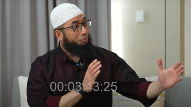 Ustadz Khalid Basalamah