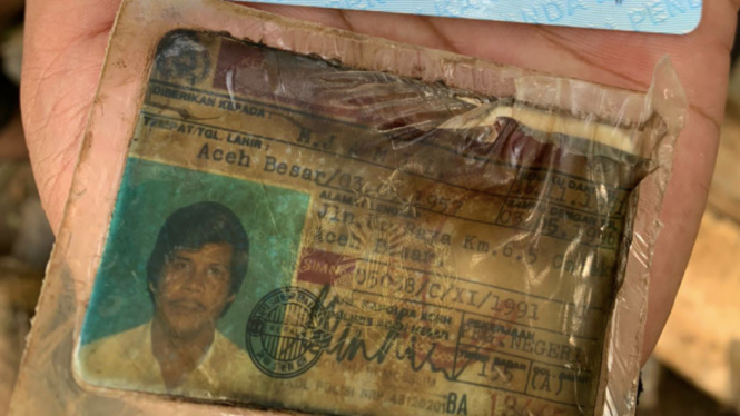 Identitas kerangka manusia berupa SIM atas nama M Jamil, warga Aceh Besar