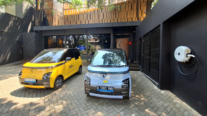 VIVA Otomotif: Sewa mobil listrik Wuling Air ev