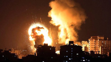 VIVA Militer: Serangan udara militer Israel di Jalur Gaza, Palestina