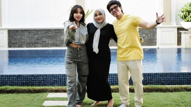 Fuji, Aurel dan Atta Halilintar