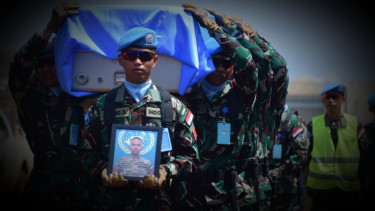 VIVA Militer: Prosesi pelepasan jenazah Pratu Bibit Nailil Huda di Kongo